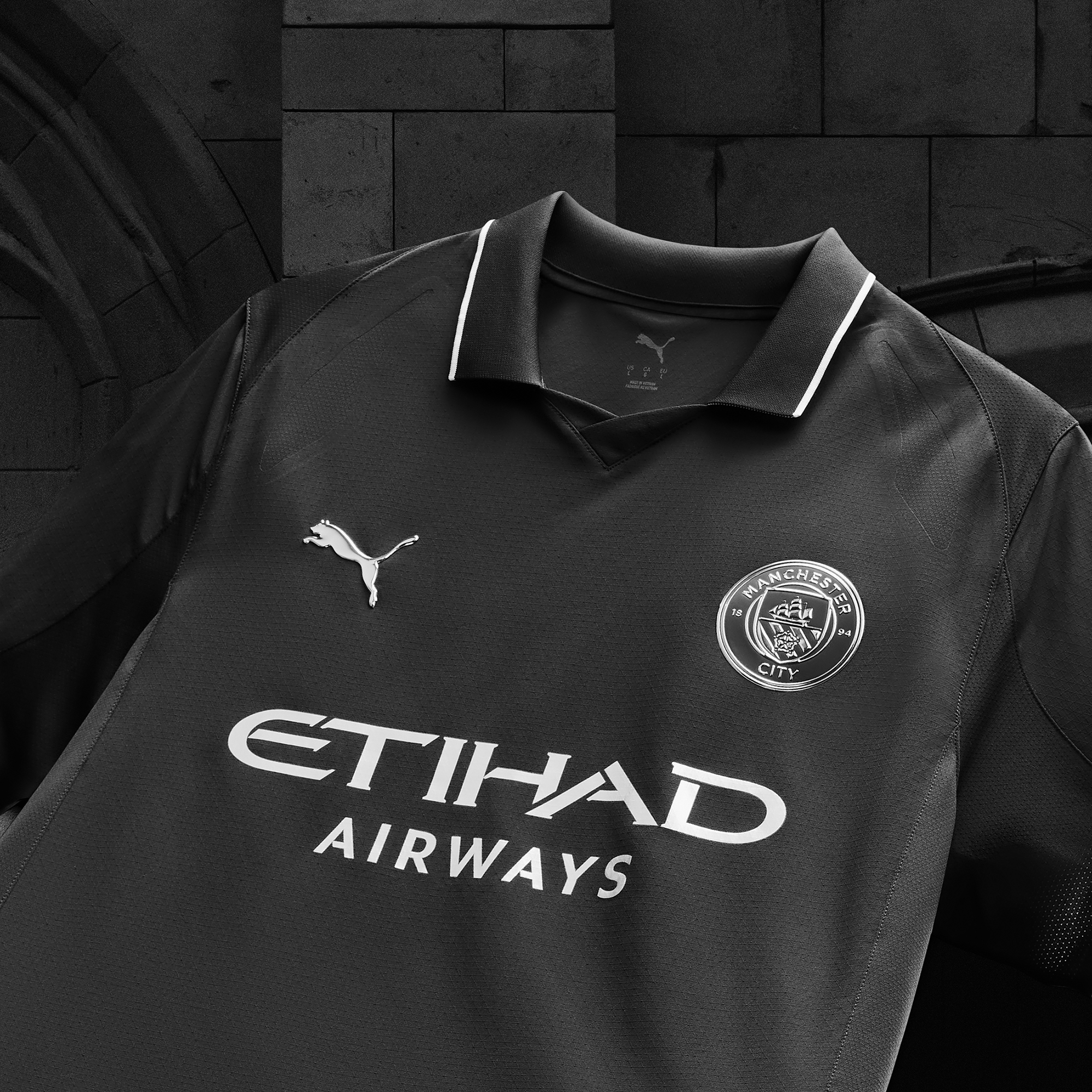 Manchester City 24/25 Away Kit — Black Edition