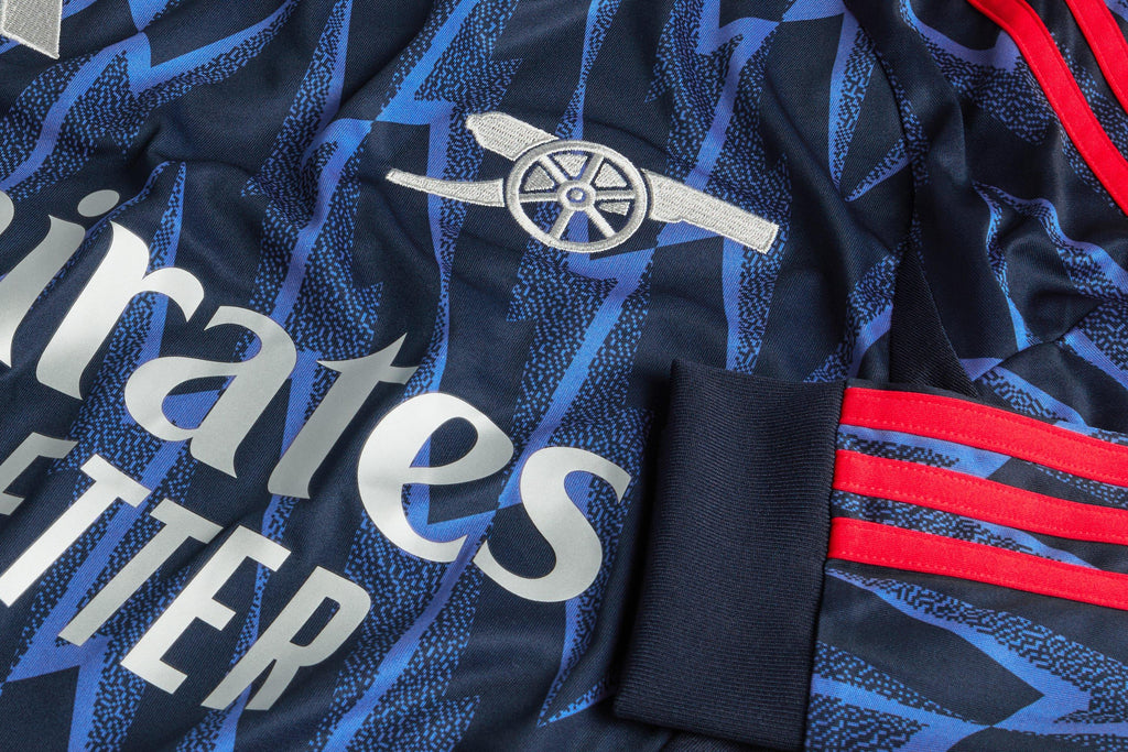 Arsenal Away Long Sleeve Jersey 2025/26 – Fan Version